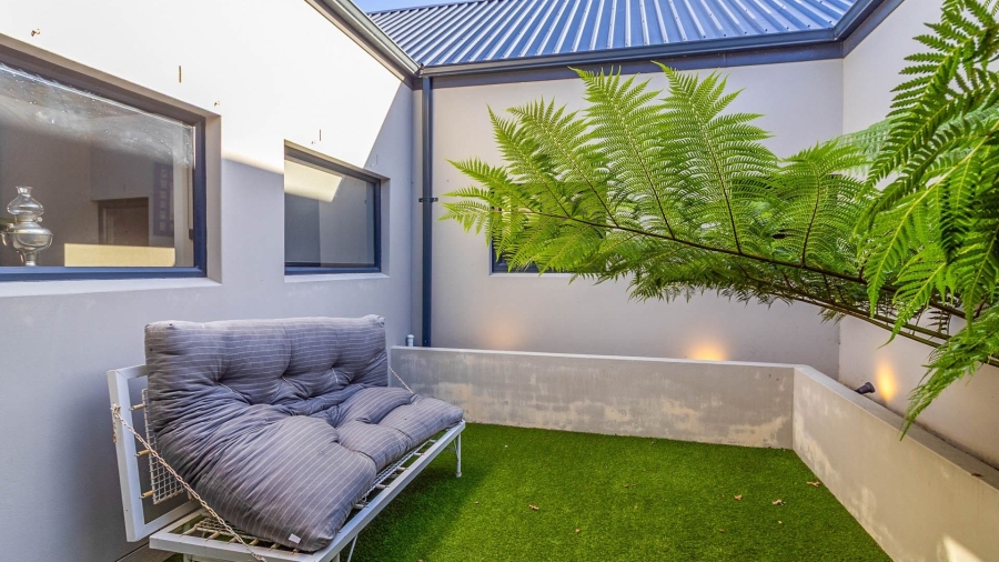 9 Bedroom Property for Sale in Onrus Western Cape